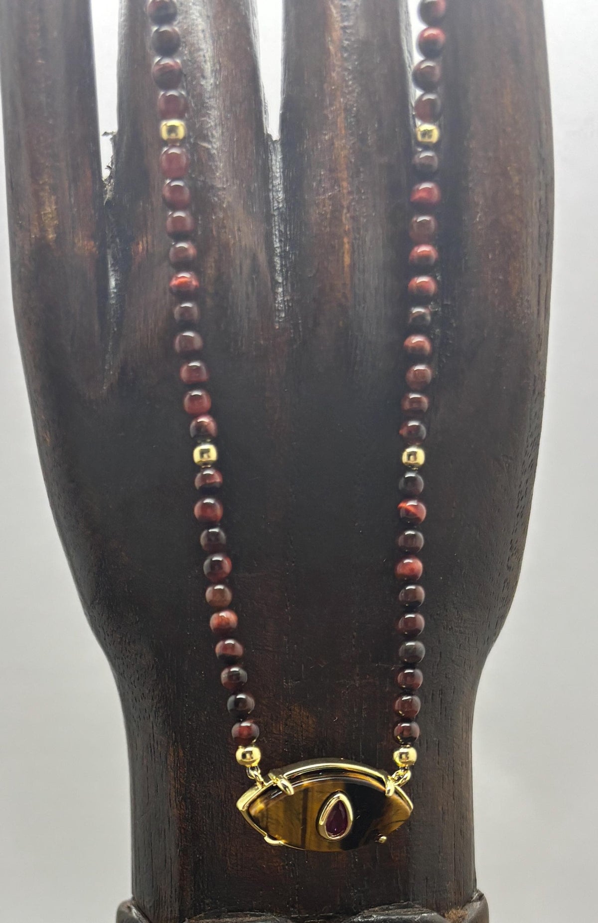 Collar de ojo de tigre y rubí reconstituido — vista 3